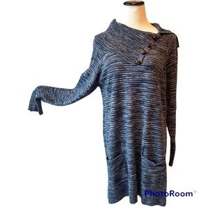 NWOT LONG SWEATER DRESS OR TOP IN NAVY BLUE & WHITE